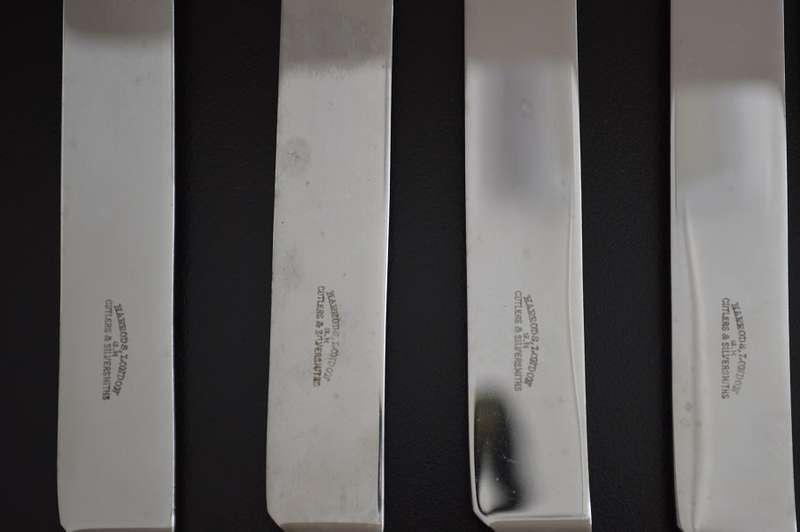 A set of 6 butter knives Harrod`s of London they look like new