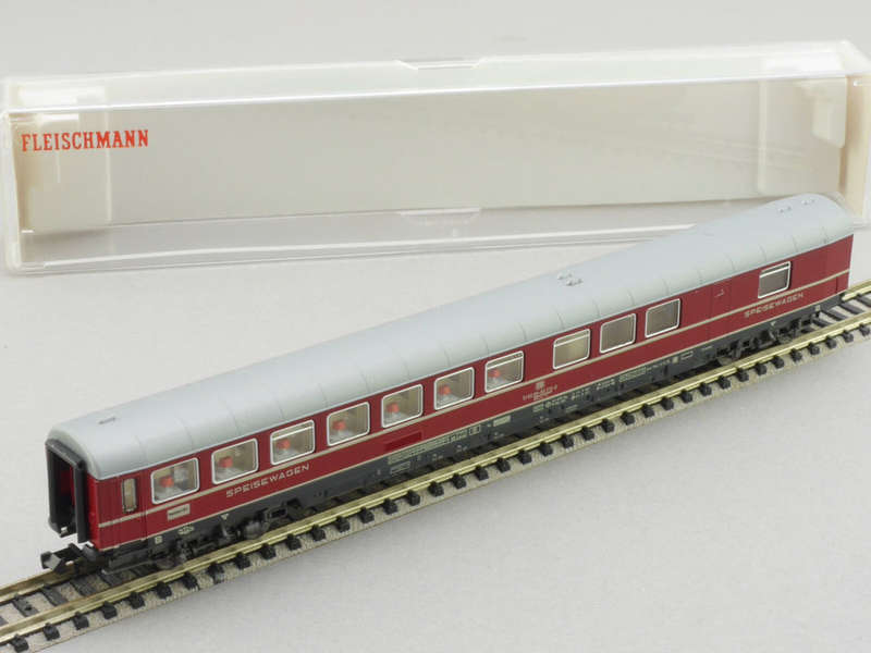 FLEISCHMANN 88112  N guage Dinning car DB