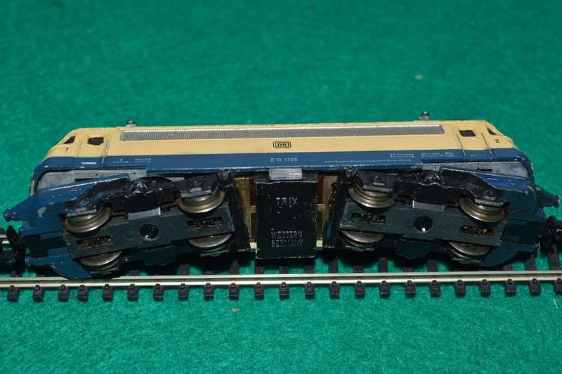 Minitrix  N Guage 12443 Elok Baureihe E10 1309 DB DSS