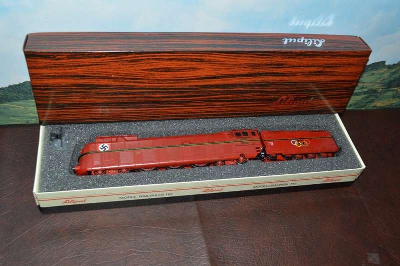 HO  LILIPUT 105-01 DR BR05 4-6-4 1936 GERMAN LOCOMOTIVE W/OLYMPIC RINGS +