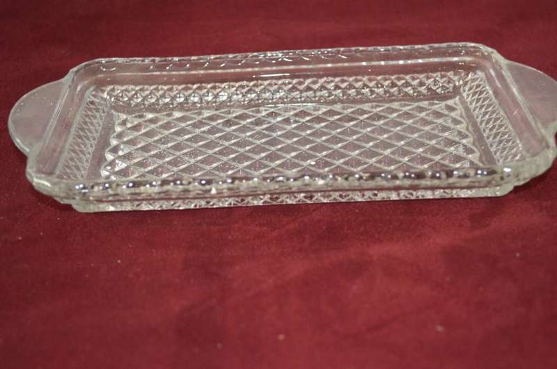 A pair of nice detailed glass dished