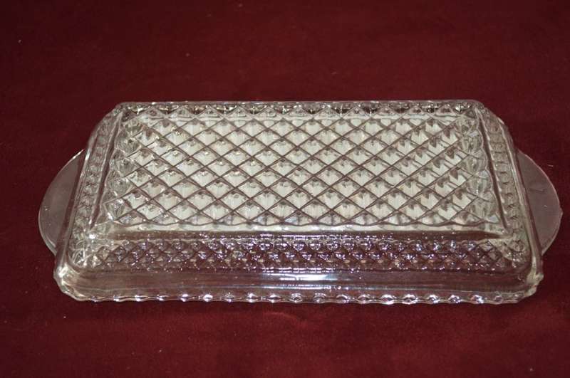 A pair of nice detailed glass dished