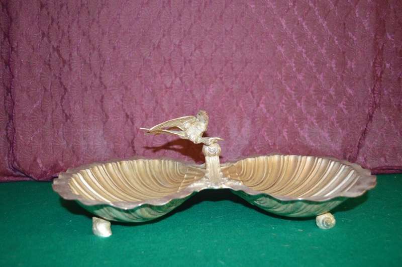 George Ward Beautiful large EPNS double clam center piece STATEMENT PIECE