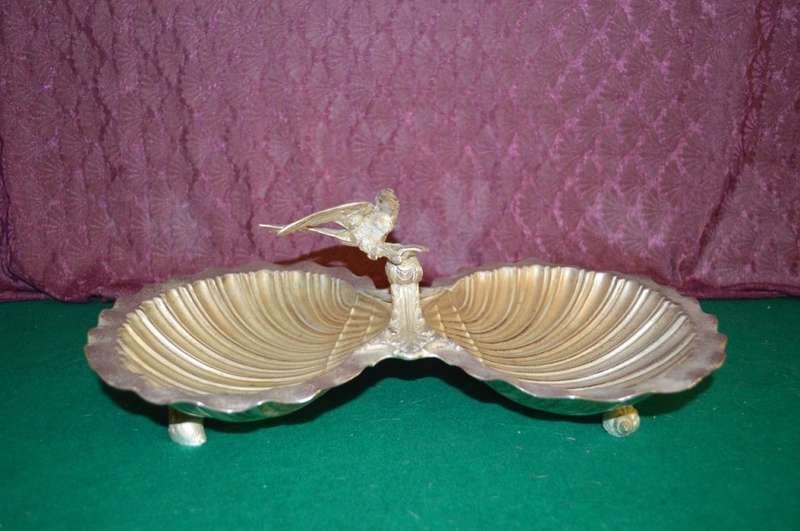 George Ward Beautiful large EPNS double clam center piece STATEMENT PIECE