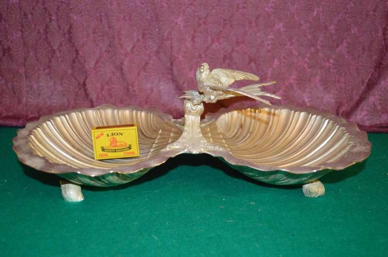George Ward Beautiful large EPNS double clam center piece STATEMENT PIECE