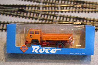 ROCO 1653 STEYR  Grit Truck