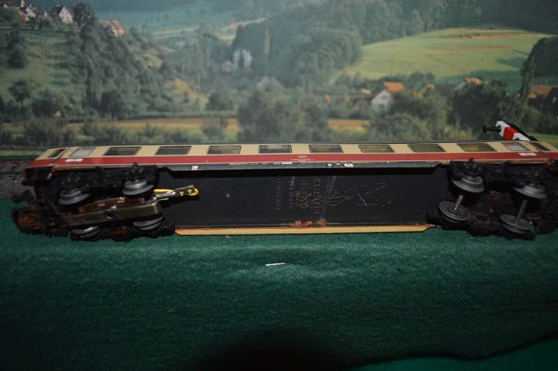 Marklin HO 4085 DB Passenger coach electric class1