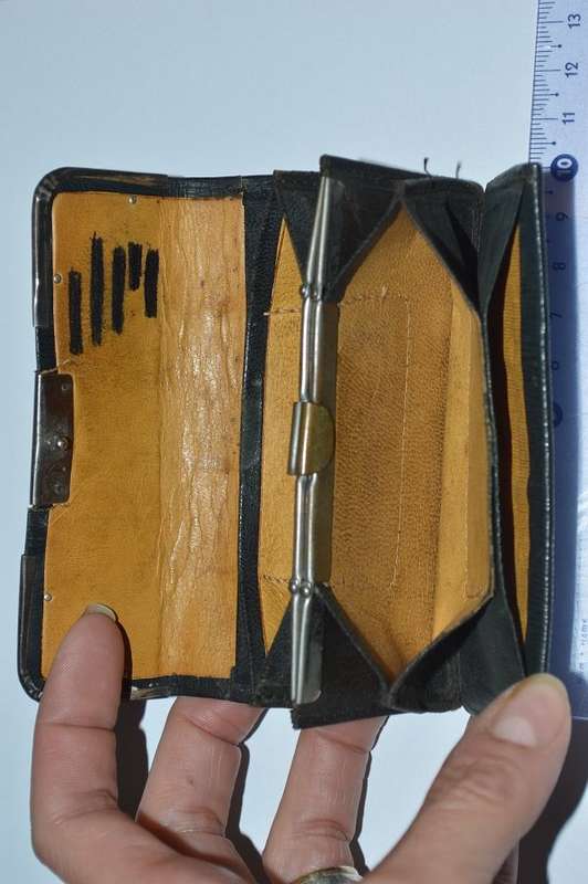 Edwardian (1901) Solid Sterling Silver Mount Leather Wallet Purse Pocket Coin Stamp Case.