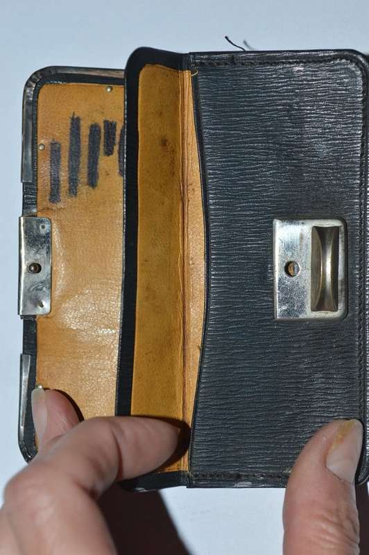 Edwardian (1901) Solid Sterling Silver Mount Leather Wallet Purse Pocket Coin Stamp Case.
