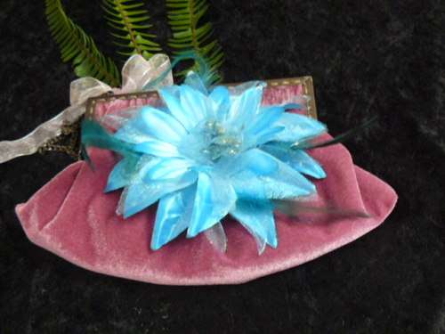 VINTAGE LIKE CLUTCH BAG