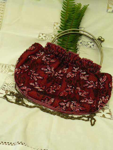 PRETTY RED BAG