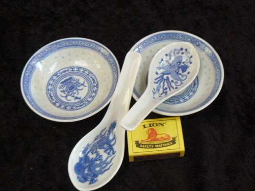 2 X BOWLS AND 2 X SPOONS