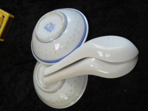 2 X BOWLS AND 2 X SPOONS