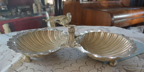 George Ward Beautiful large EPNS double clam center piece STATEMENT PIECE