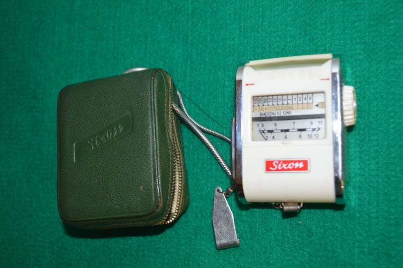 Sixon light meter with selenium cell Gossen Germany 1952 with original pouch