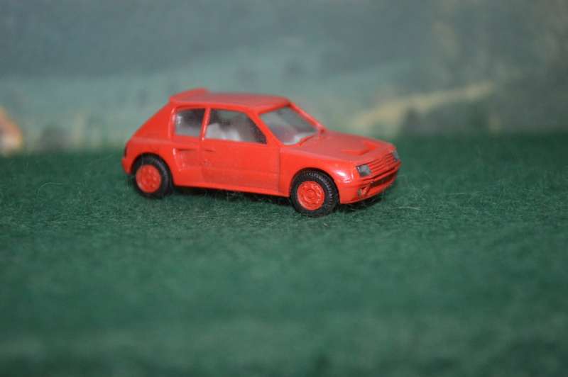 Herpa HO Peugeot 20s Turbo red