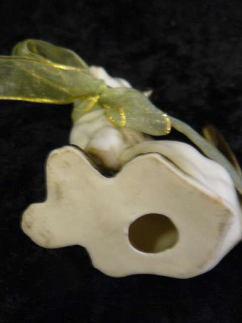 CUTE PORCELAIN CAT