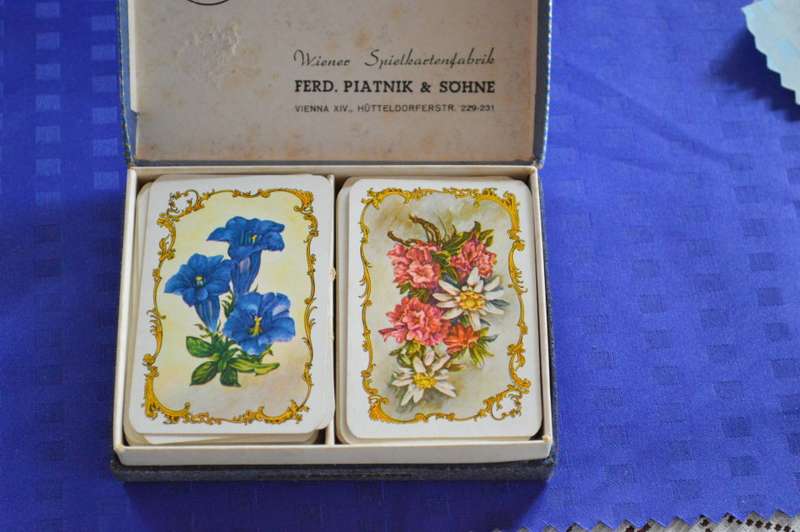 Ferd. Piatnik and sohne Vienna beautiful playing cards