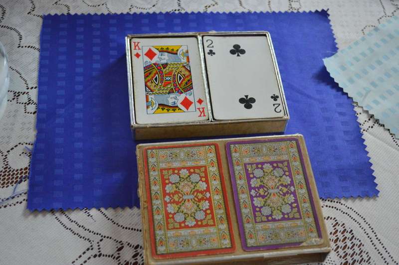 Vintage playing cards complete set of 2 packs