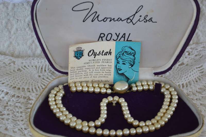 1950-1960`s Oystah Deltah simulated double strand pearl necklace