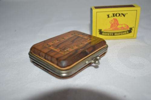 collectable and usable beautiful wood and inlayed vintage coin purse