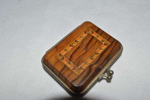 collectable and usable beautiful wood and inlayed vintage coin purse