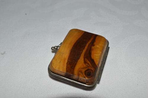 collectable and usable beautiful wood and inlayed vintage coin purse