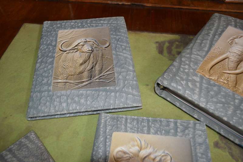 $$$Very nice and clean Buffalo hide Diary, Writting paper and envelopes, Phone book and money wallet
