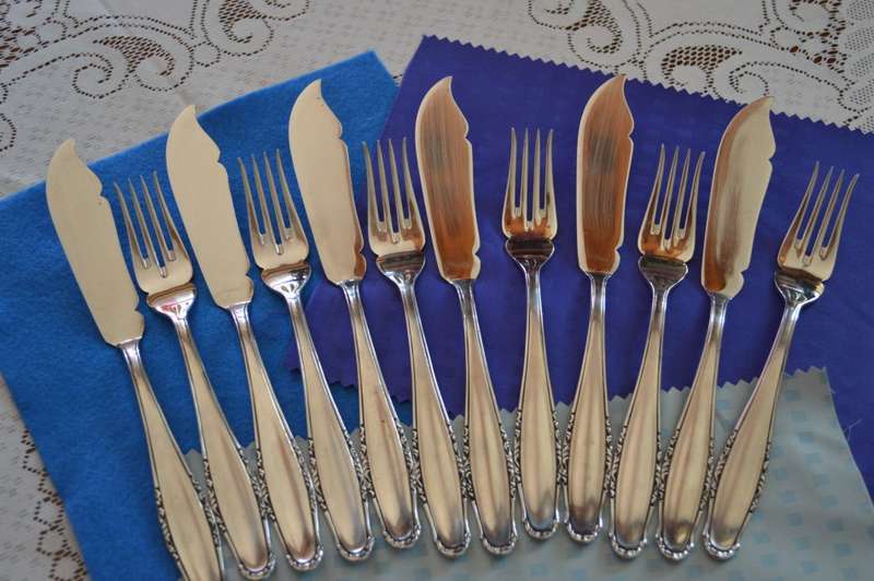 Very nice German Roneusil s/s fish knives and forks