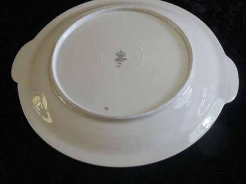 PLATTER ALKA BAVARIA STAMPED WITH GOLD PATTERN AND RIM 29.5 CM