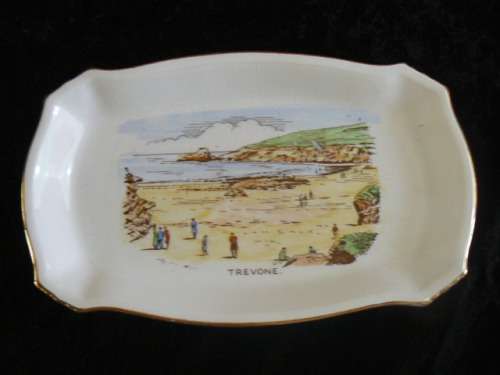 ASHLEY CLOUGH ENGLAND SNACK DISH