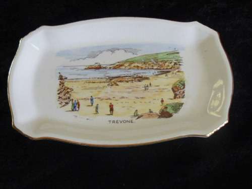 ASHLEY CLOUGH ENGLAND SNACK DISH