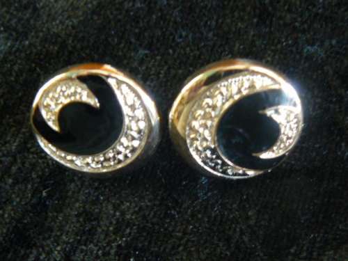 GOLD AND BLACK TONED EARRINGS