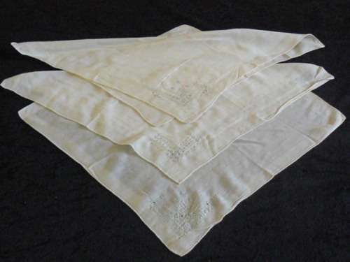 VINTAGE VERY FINE COTTON HANKIES