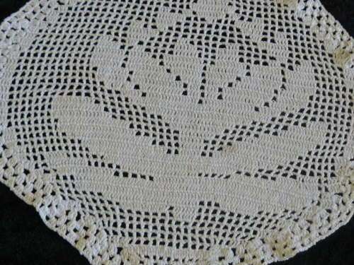 HAND CROCHETED COTTON DOILIE