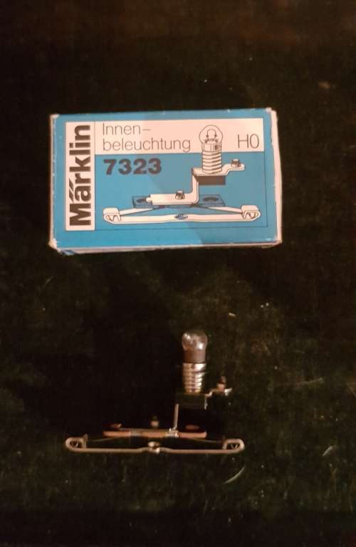 Marklin 7323 ho interior light with pick up shoe