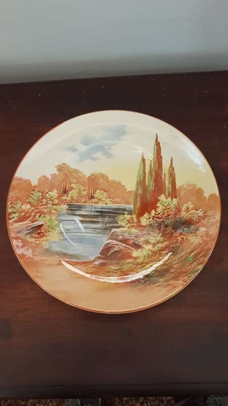 Royal Doulton  stunning Woodley dale rack plate A5195