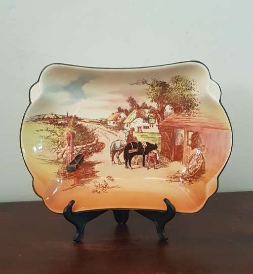 Royal Doulton  stunning dish D5694