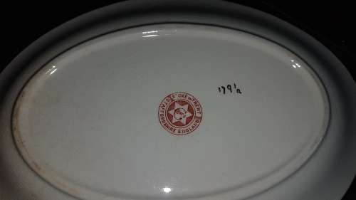 Stroke- on - Trent Staffordshire gravey boat and plate