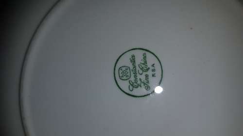 one lot of 3 display plates