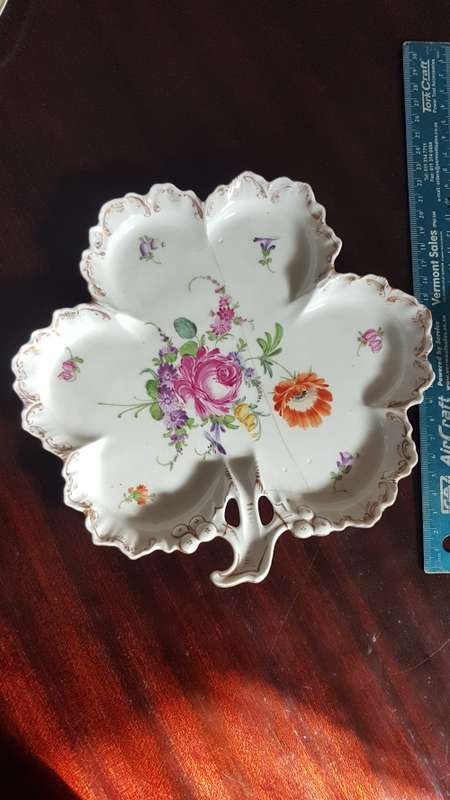 2x Dresden and other clover leaf dishes