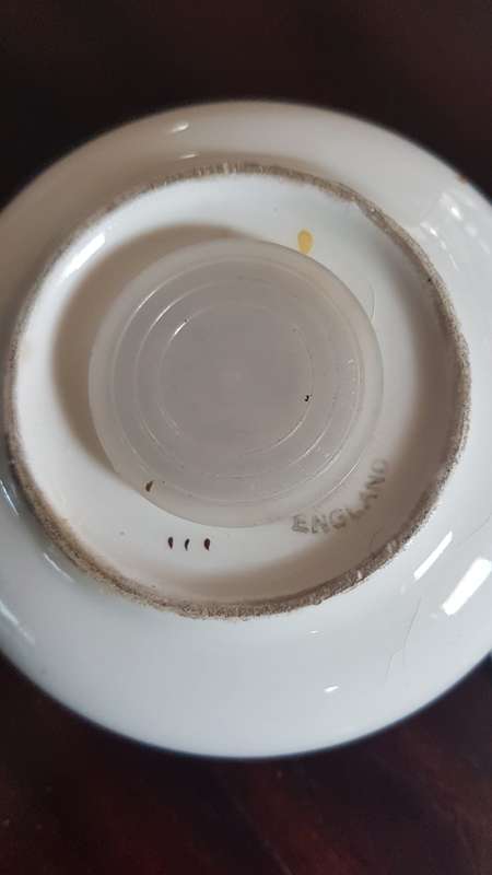 Dresden plate and same pattern german potpourri holder