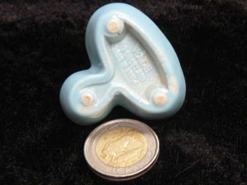WADE DOG CANDLE HOLDER