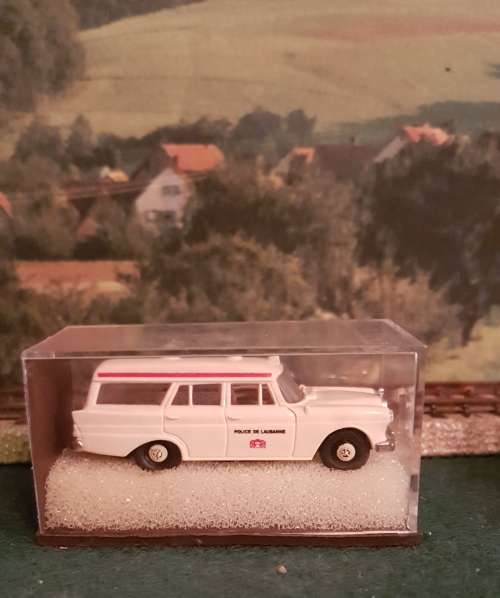 brekina HO mercedes police car