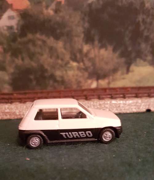 Pranine HO R5 vehicle