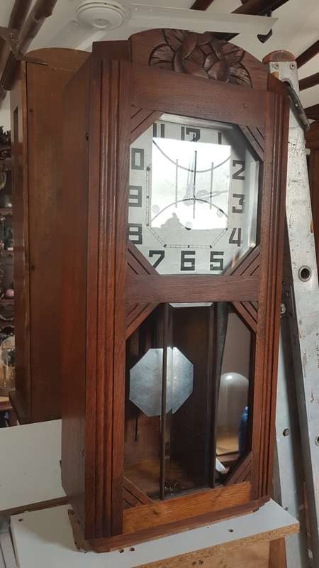 Beautiful Quarter hourly stricking wall clock