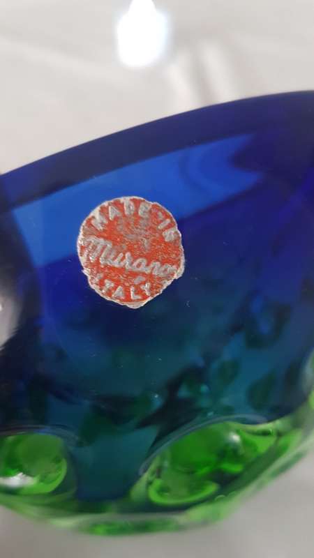 Stunning heavy and unusual Archimede Seguso Murano glass bowl
