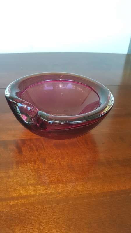 Stunning 19.5cm Murano glass bowl