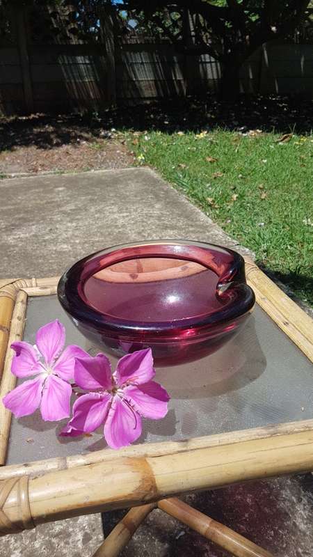 Stunning 19.5cm Murano glass bowl