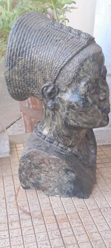Stunning large (Verite?) 40kg African bust Samson Charimari Harare